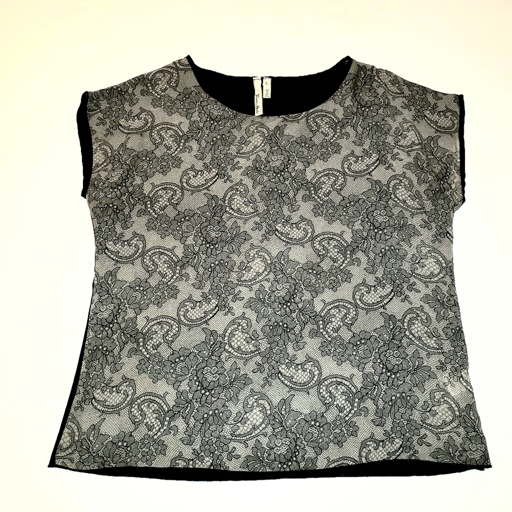 Patterned Two-Toned Blouse, Size Large - image 1